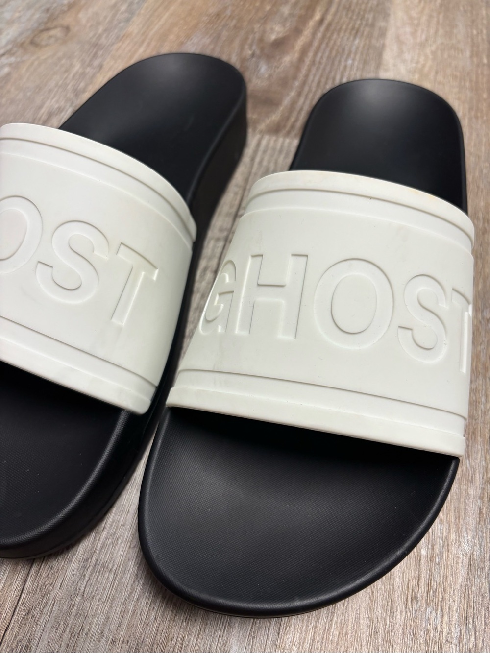 GHOST Golf Embossed Slide Sandals